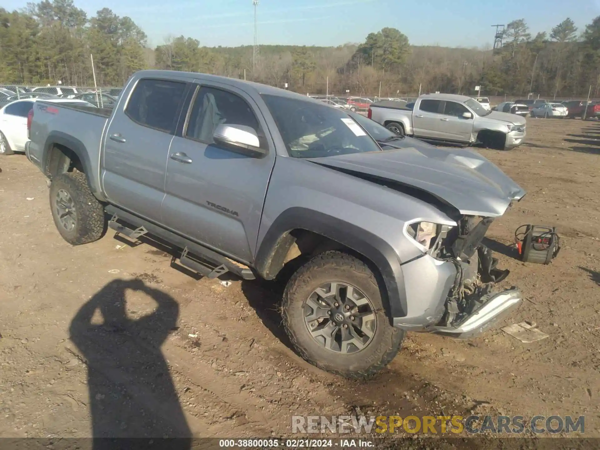 1 Photograph of a damaged car 3TMCZ5AN3KM206634 TOYOTA TACOMA 2019