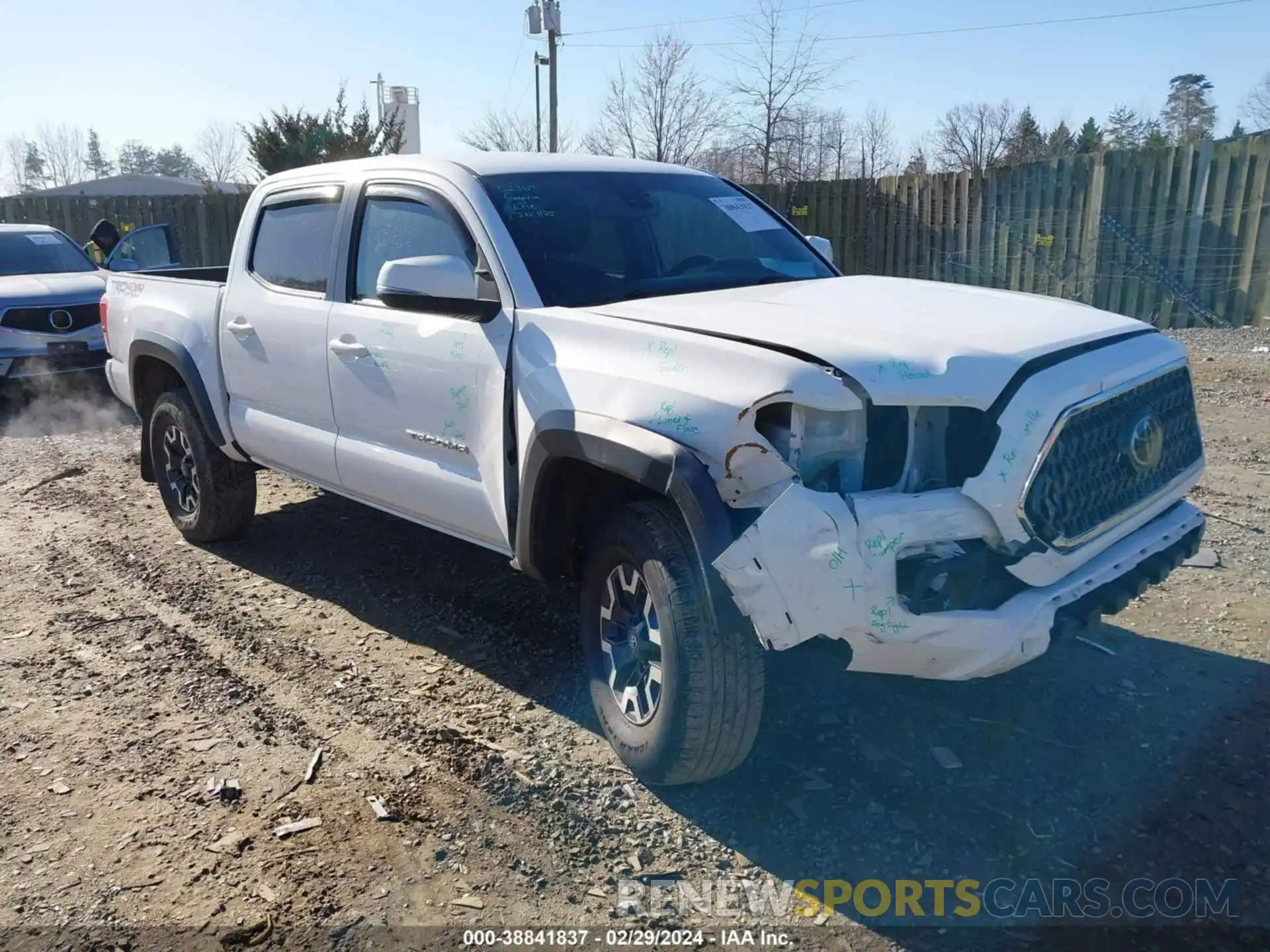 1 Photograph of a damaged car 3TMCZ5AN3KM210067 TOYOTA TACOMA 2019