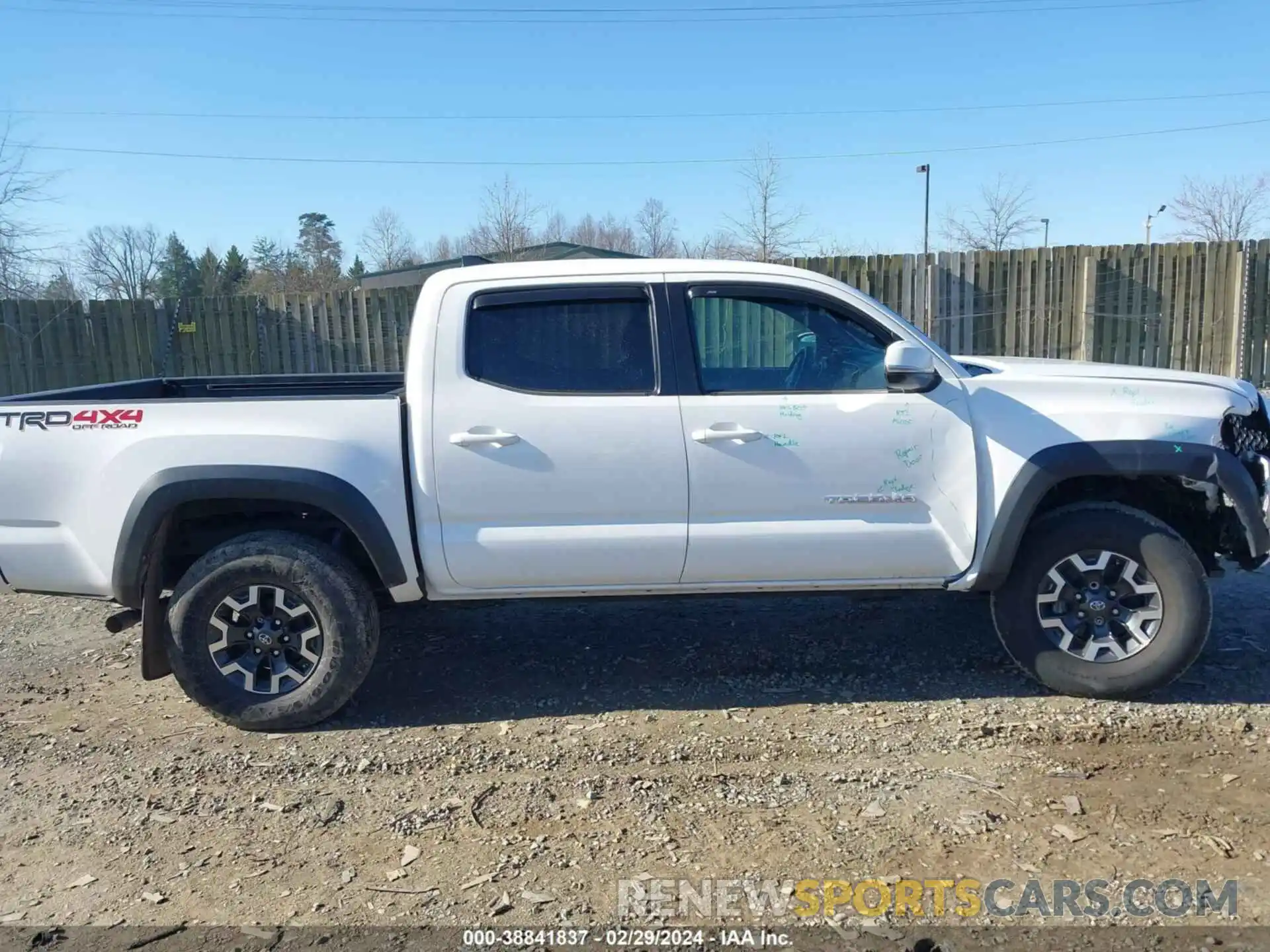 14 Photograph of a damaged car 3TMCZ5AN3KM210067 TOYOTA TACOMA 2019