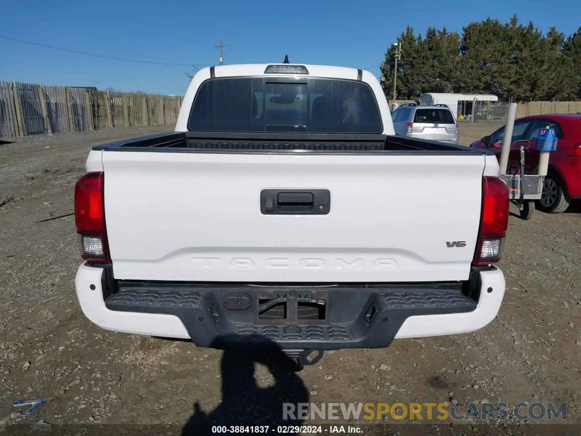 17 Photograph of a damaged car 3TMCZ5AN3KM210067 TOYOTA TACOMA 2019