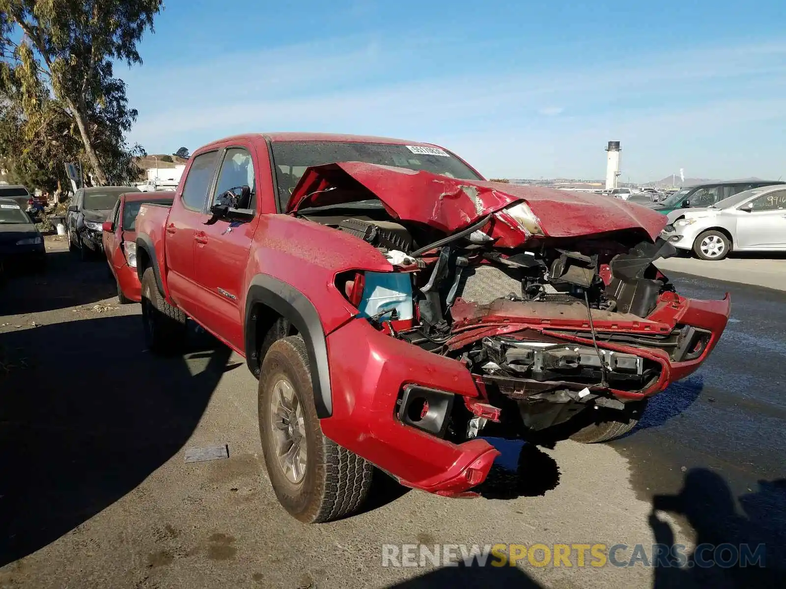 1 Photograph of a damaged car 3TMCZ5AN3KM213034 TOYOTA TACOMA 2019