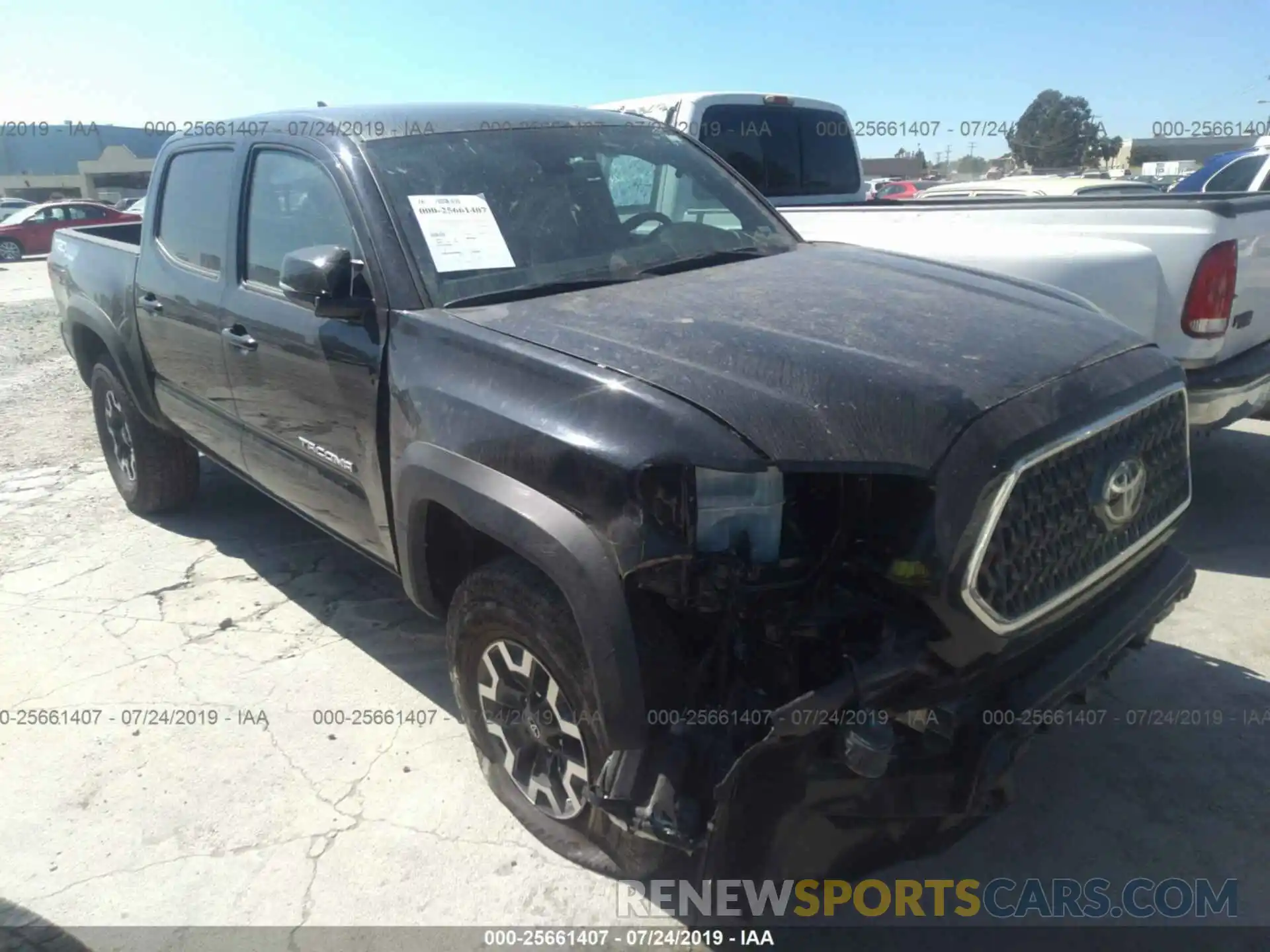 1 Photograph of a damaged car 3TMCZ5AN3KM222283 TOYOTA TACOMA 2019