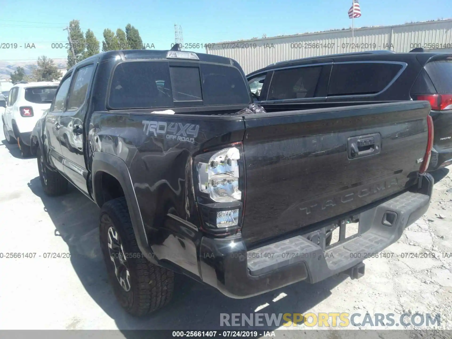 3 Photograph of a damaged car 3TMCZ5AN3KM222283 TOYOTA TACOMA 2019