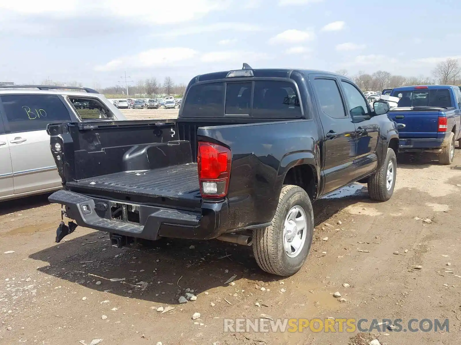 4 Photograph of a damaged car 3TMCZ5AN3KM225958 TOYOTA TACOMA 2019