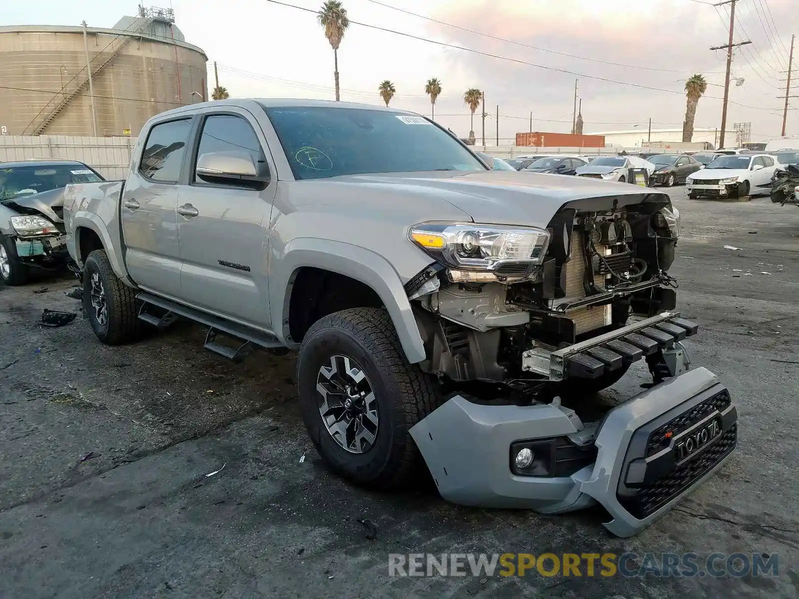 1 Photograph of a damaged car 3TMCZ5AN3KM226172 TOYOTA TACOMA 2019