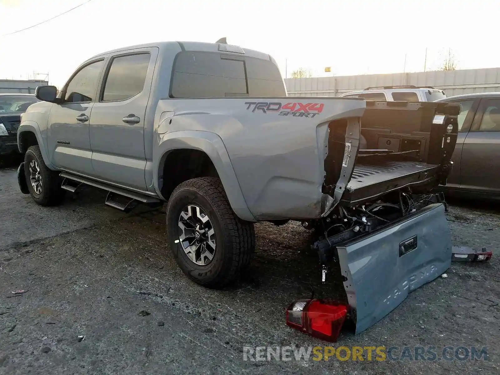 3 Photograph of a damaged car 3TMCZ5AN3KM226172 TOYOTA TACOMA 2019