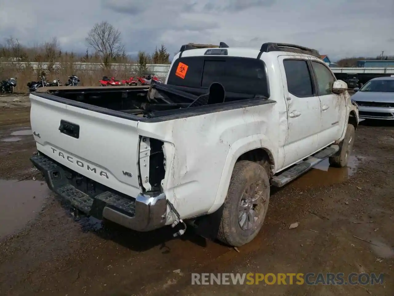 4 Photograph of a damaged car 3TMCZ5AN3KM226642 TOYOTA TACOMA 2019