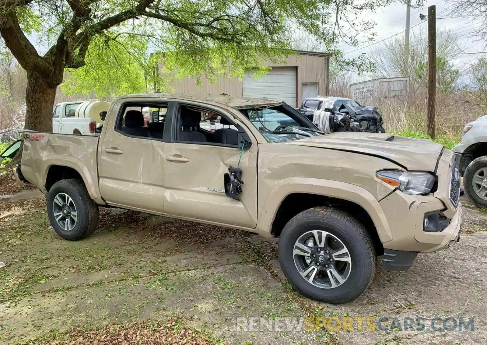 1 Photograph of a damaged car 3TMCZ5AN3KM228021 TOYOTA TACOMA 2019