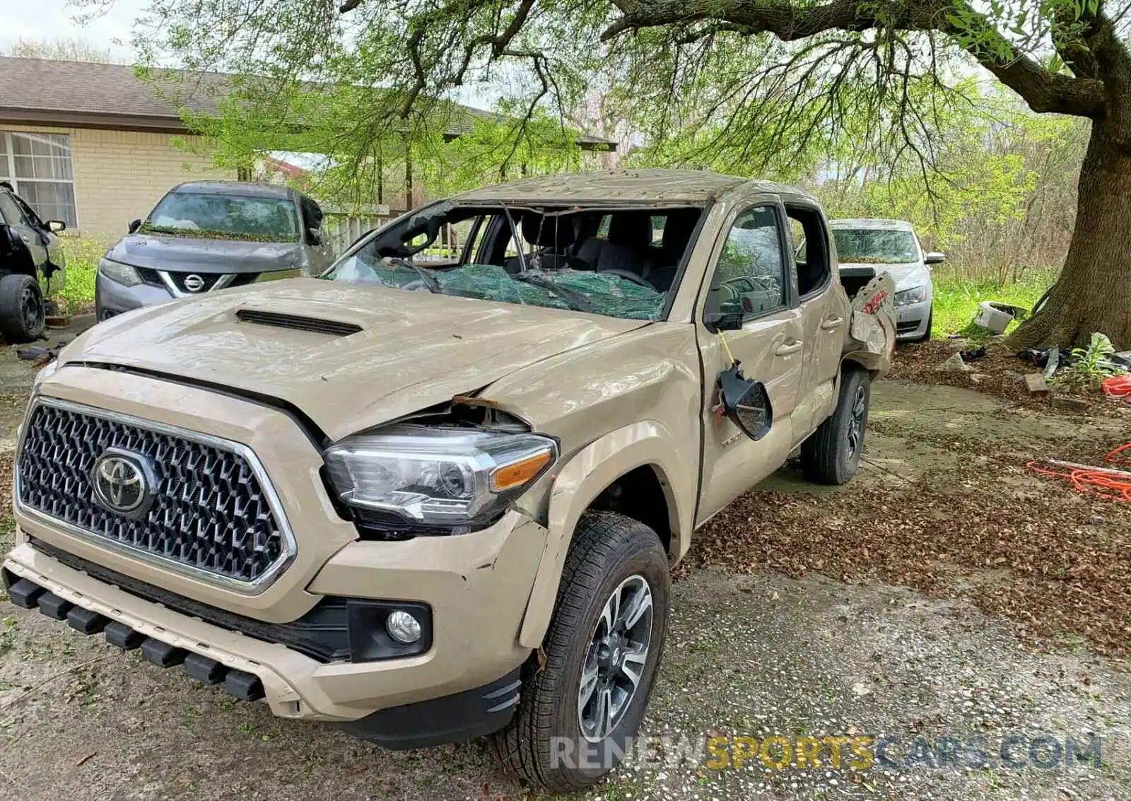 2 Photograph of a damaged car 3TMCZ5AN3KM228021 TOYOTA TACOMA 2019