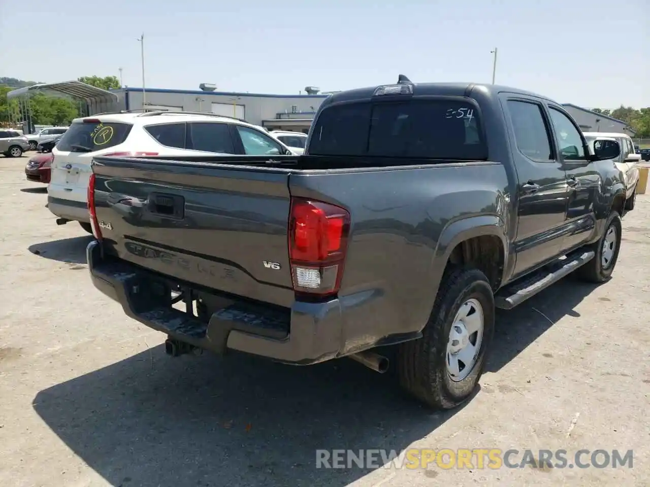 4 Photograph of a damaged car 3TMCZ5AN3KM234255 TOYOTA TACOMA 2019