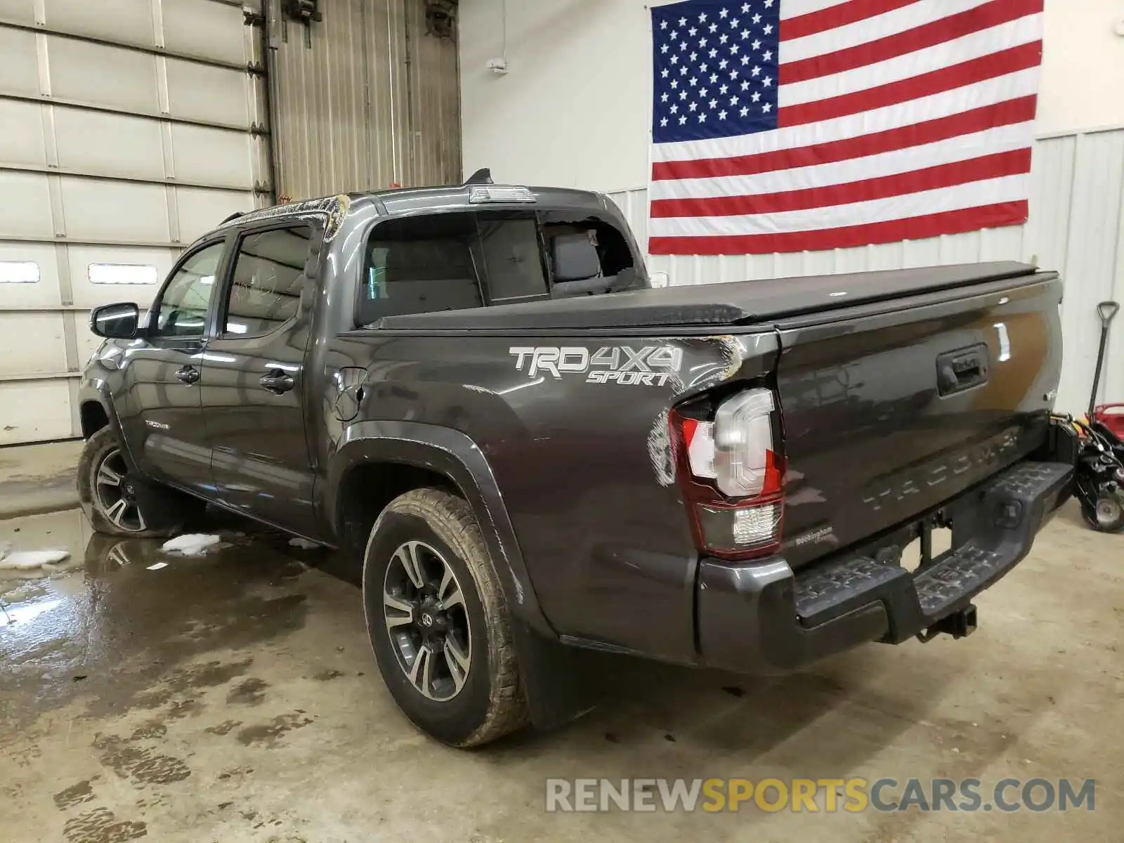 3 Photograph of a damaged car 3TMCZ5AN3KM237656 TOYOTA TACOMA 2019