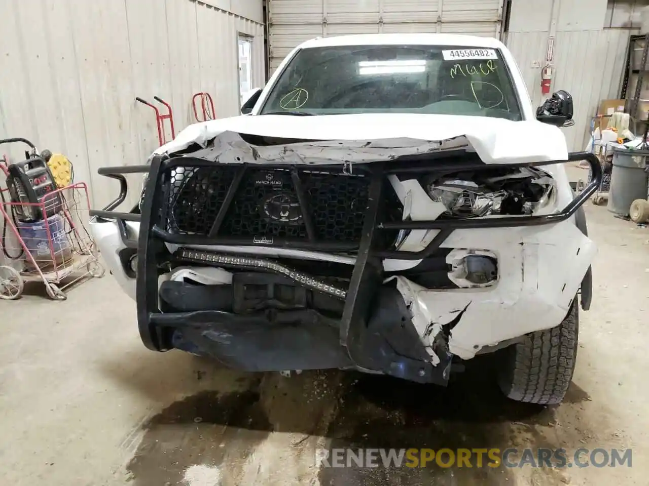 9 Photograph of a damaged car 3TMCZ5AN3KM242534 TOYOTA TACOMA 2019