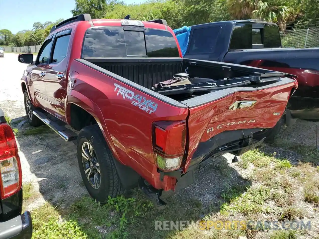 3 Photograph of a damaged car 3TMCZ5AN3KM243182 TOYOTA TACOMA 2019