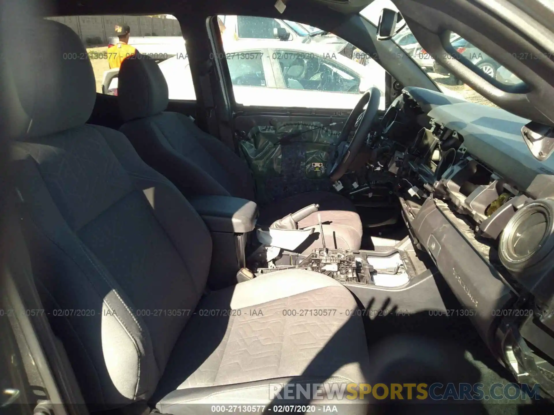 5 Photograph of a damaged car 3TMCZ5AN3KM244705 TOYOTA TACOMA 2019