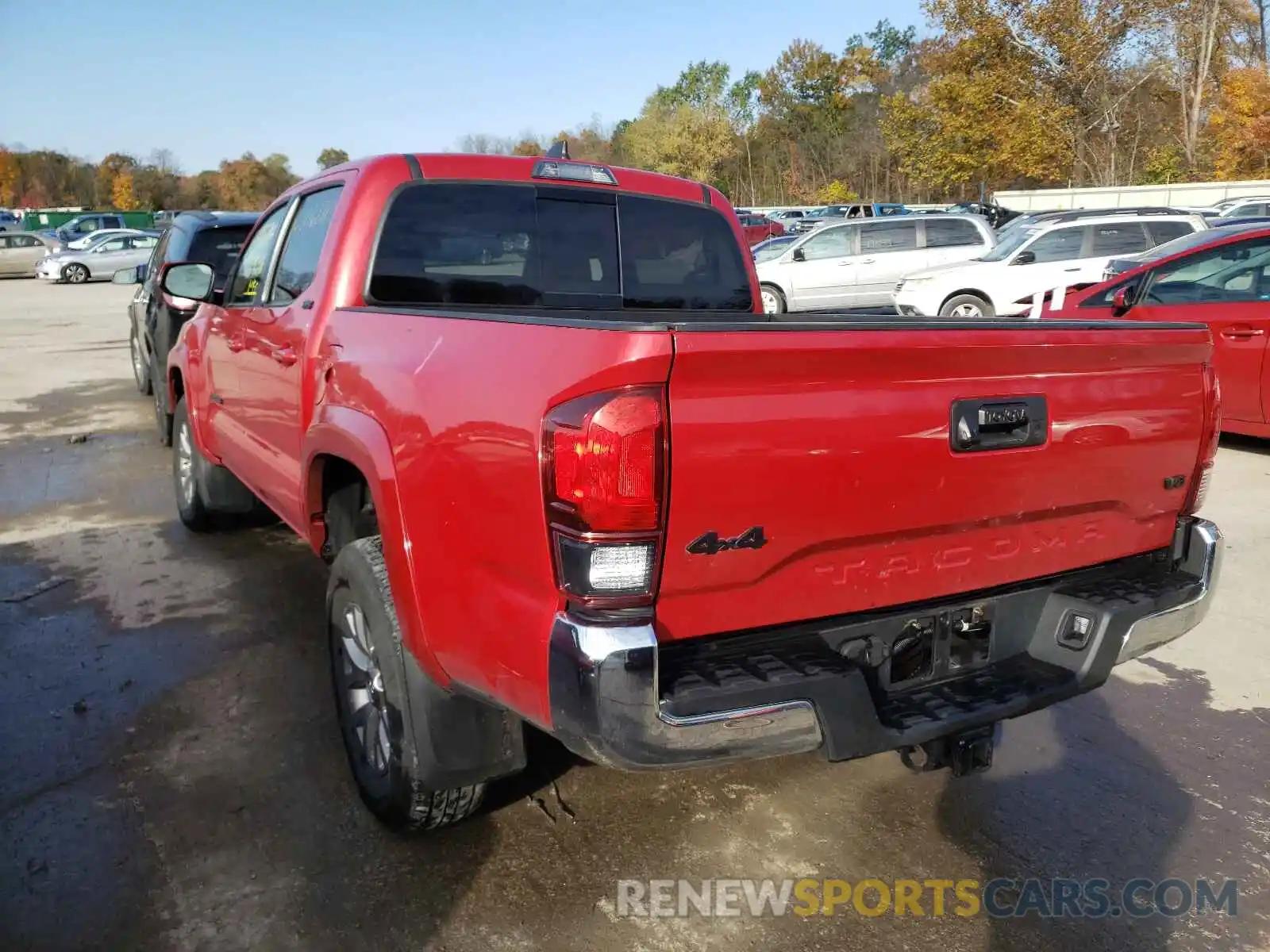 3 Photograph of a damaged car 3TMCZ5AN3KM246261 TOYOTA TACOMA 2019