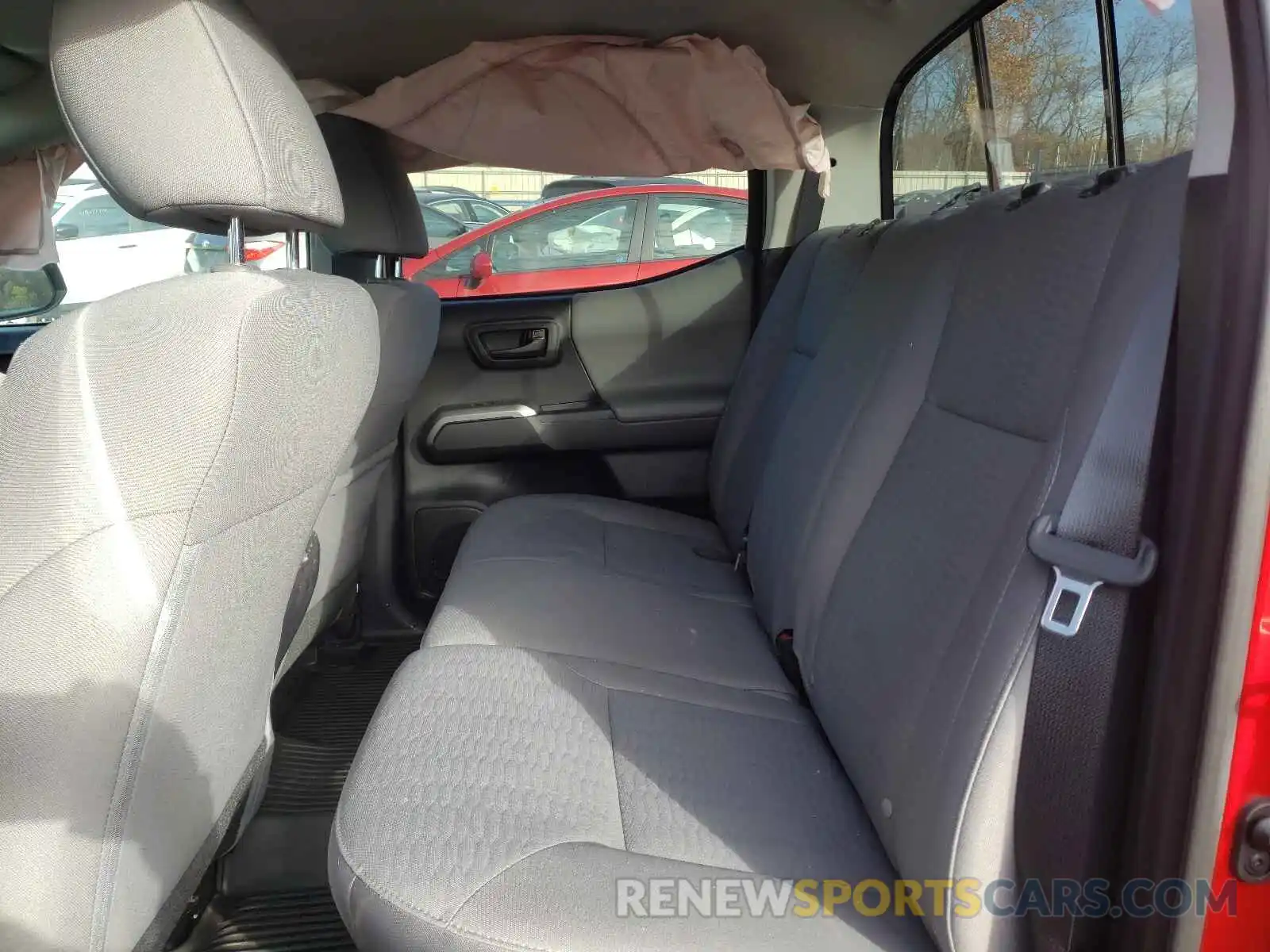 6 Photograph of a damaged car 3TMCZ5AN3KM246261 TOYOTA TACOMA 2019