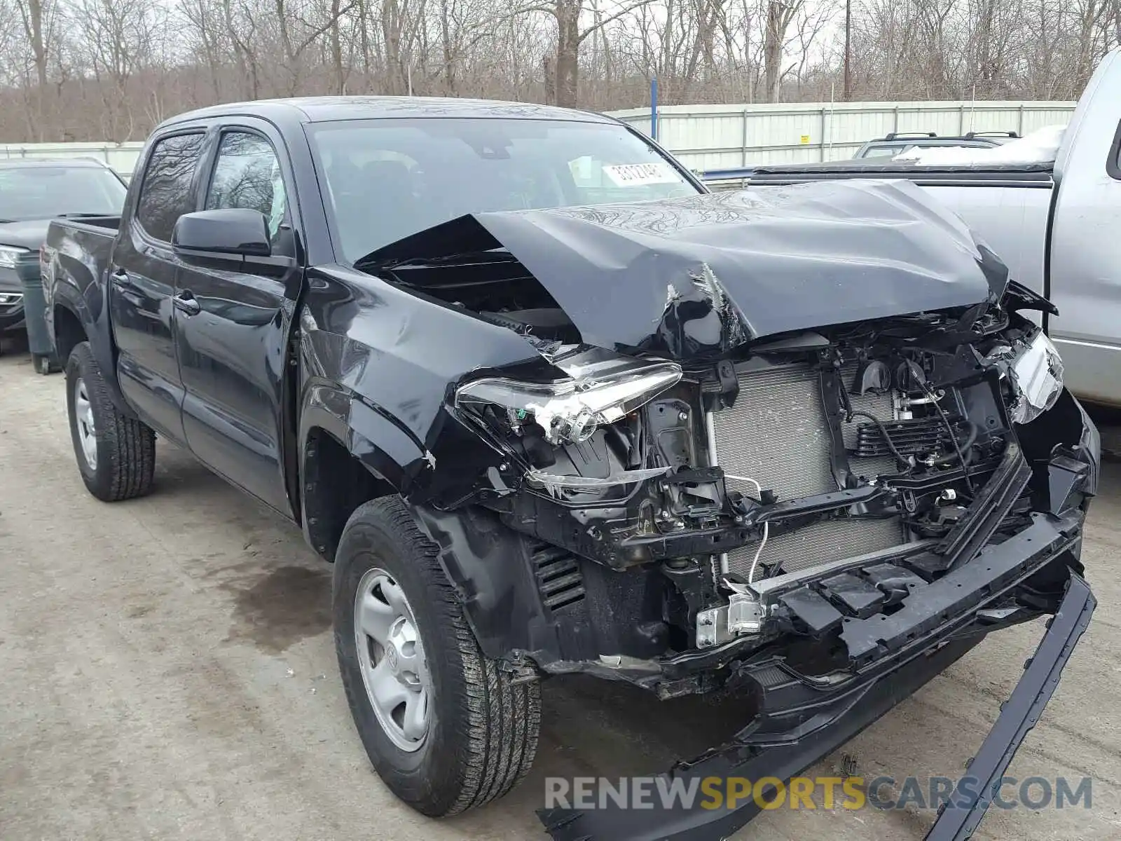 1 Photograph of a damaged car 3TMCZ5AN3KM246972 TOYOTA TACOMA 2019