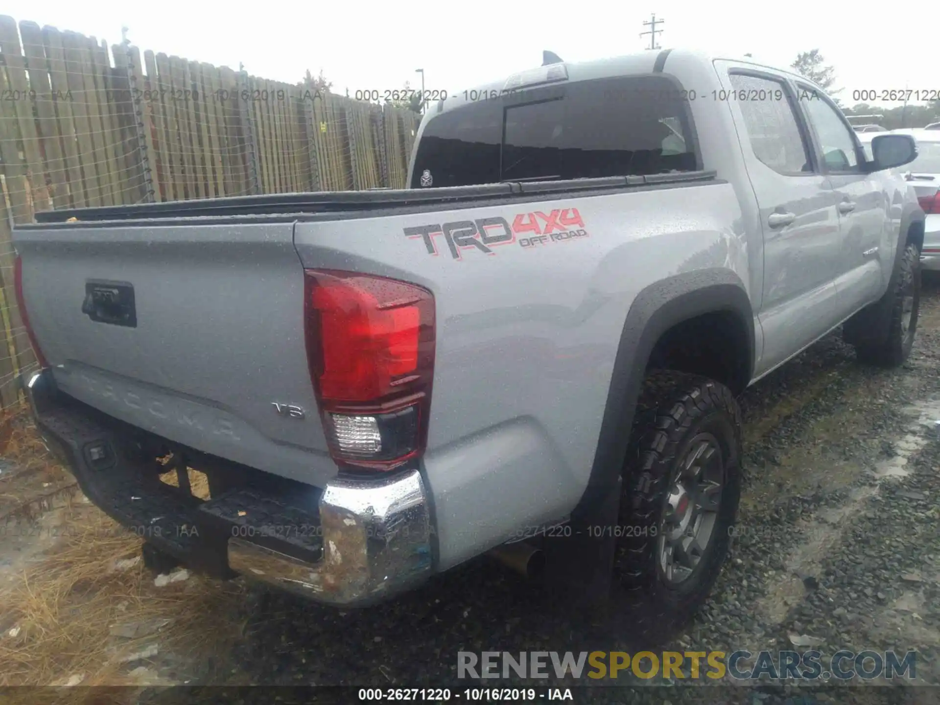 4 Photograph of a damaged car 3TMCZ5AN3KM247488 TOYOTA TACOMA 2019