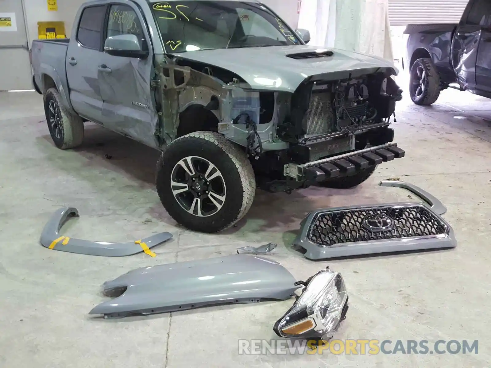 9 Photograph of a damaged car 3TMCZ5AN3KM250715 TOYOTA TACOMA 2019