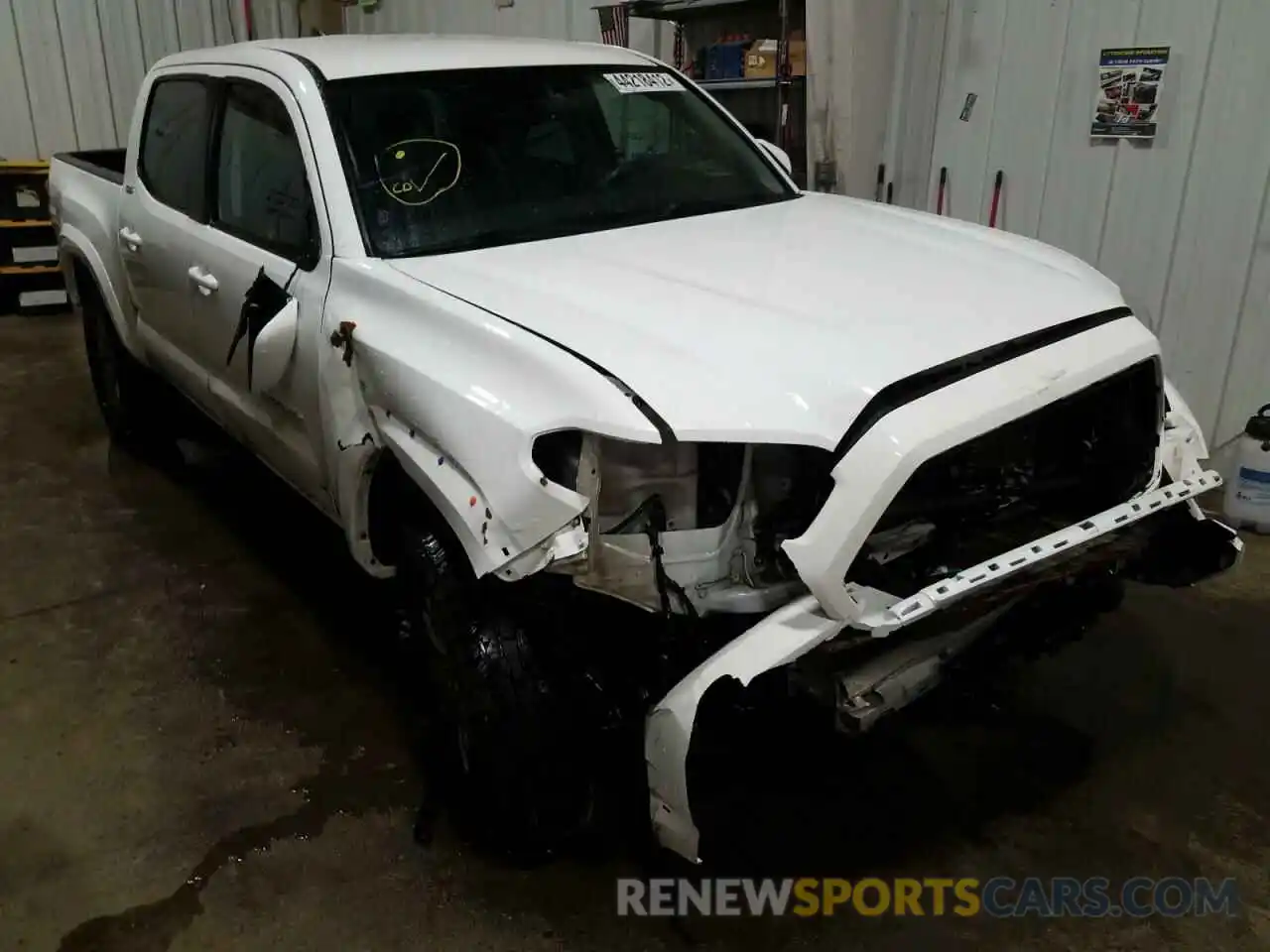 1 Photograph of a damaged car 3TMCZ5AN3KM256644 TOYOTA TACOMA 2019