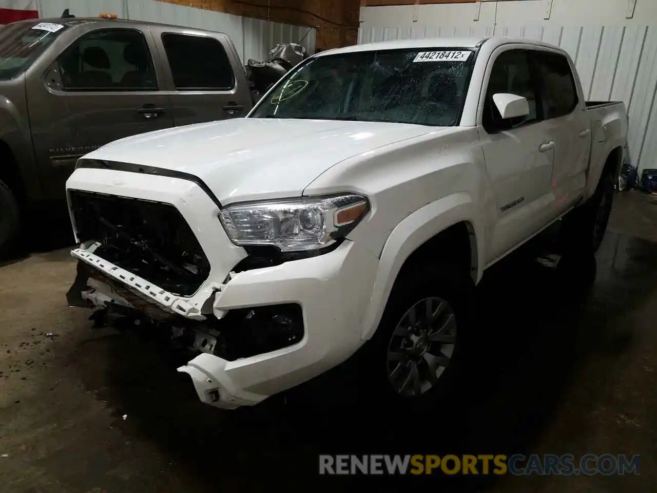 2 Photograph of a damaged car 3TMCZ5AN3KM256644 TOYOTA TACOMA 2019