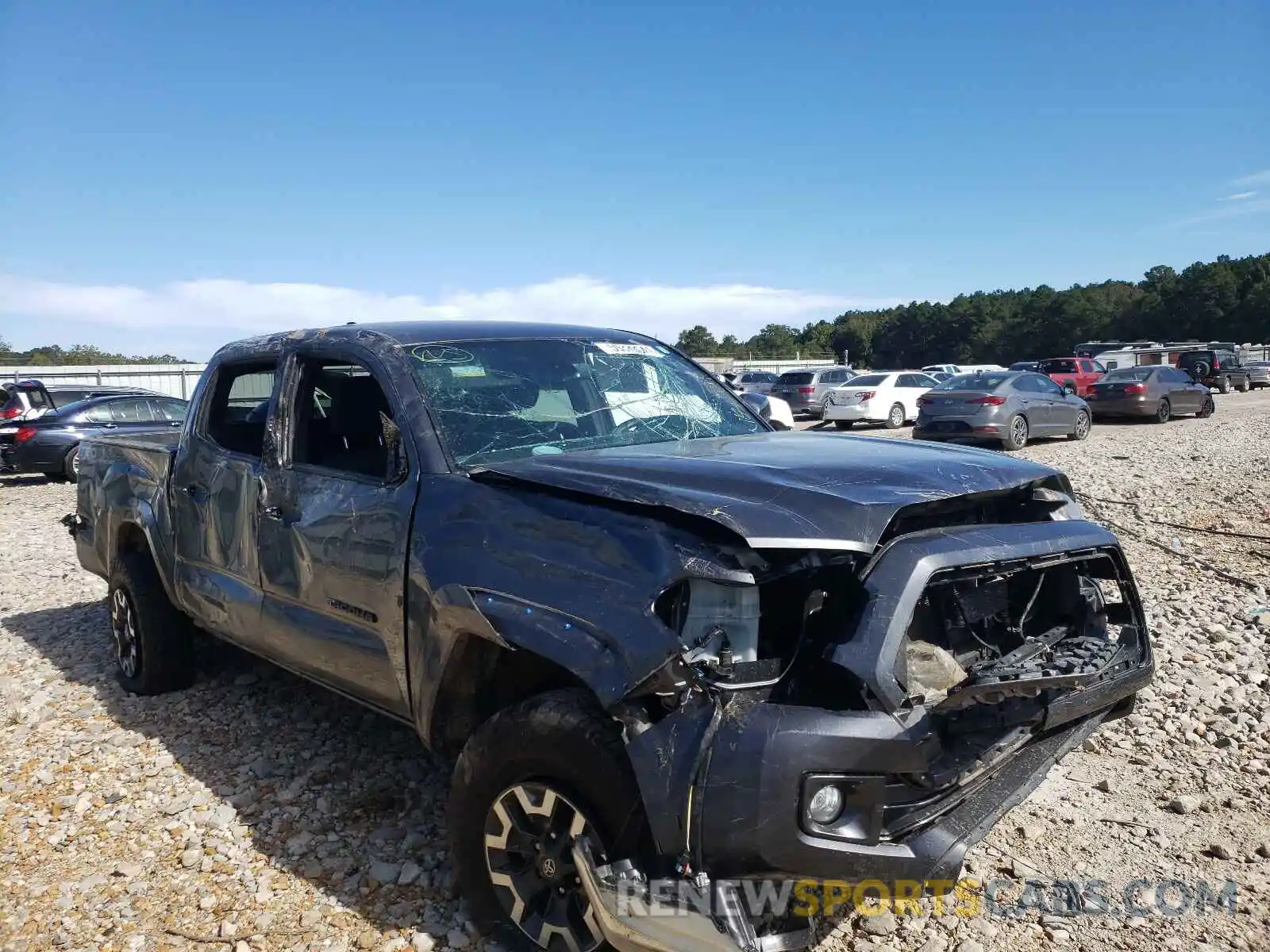 1 Photograph of a damaged car 3TMCZ5AN3KM260435 TOYOTA TACOMA 2019