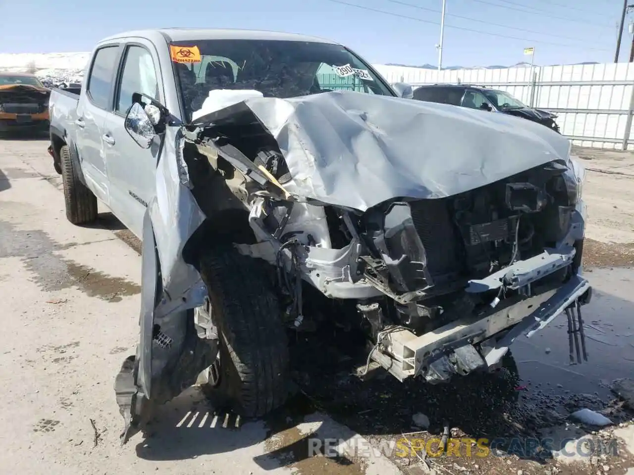 1 Photograph of a damaged car 3TMCZ5AN3KM260550 TOYOTA TACOMA 2019