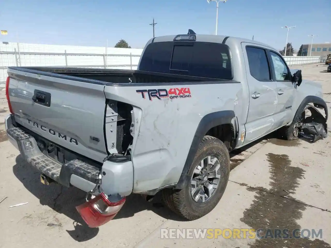 4 Photograph of a damaged car 3TMCZ5AN3KM260550 TOYOTA TACOMA 2019