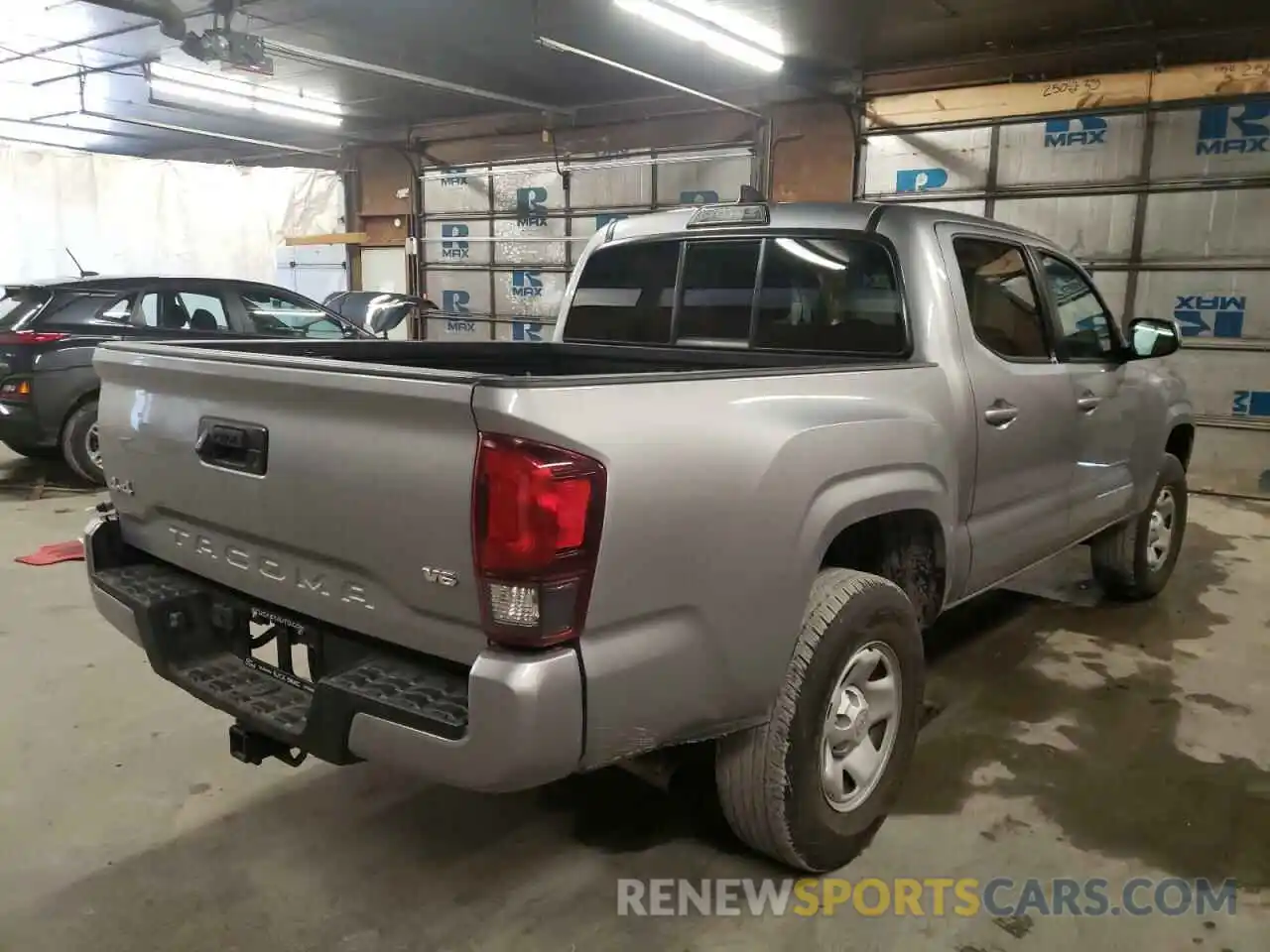 4 Photograph of a damaged car 3TMCZ5AN3KM263433 TOYOTA TACOMA 2019