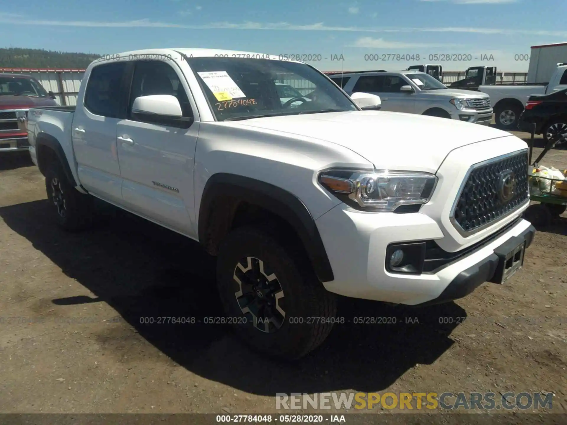 1 Photograph of a damaged car 3TMCZ5AN3KM272486 TOYOTA TACOMA 2019