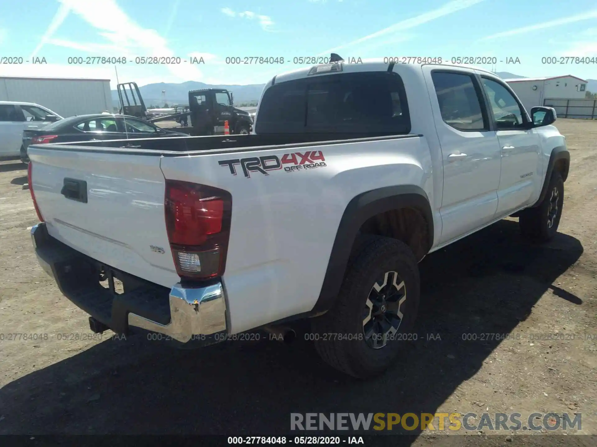 4 Photograph of a damaged car 3TMCZ5AN3KM272486 TOYOTA TACOMA 2019