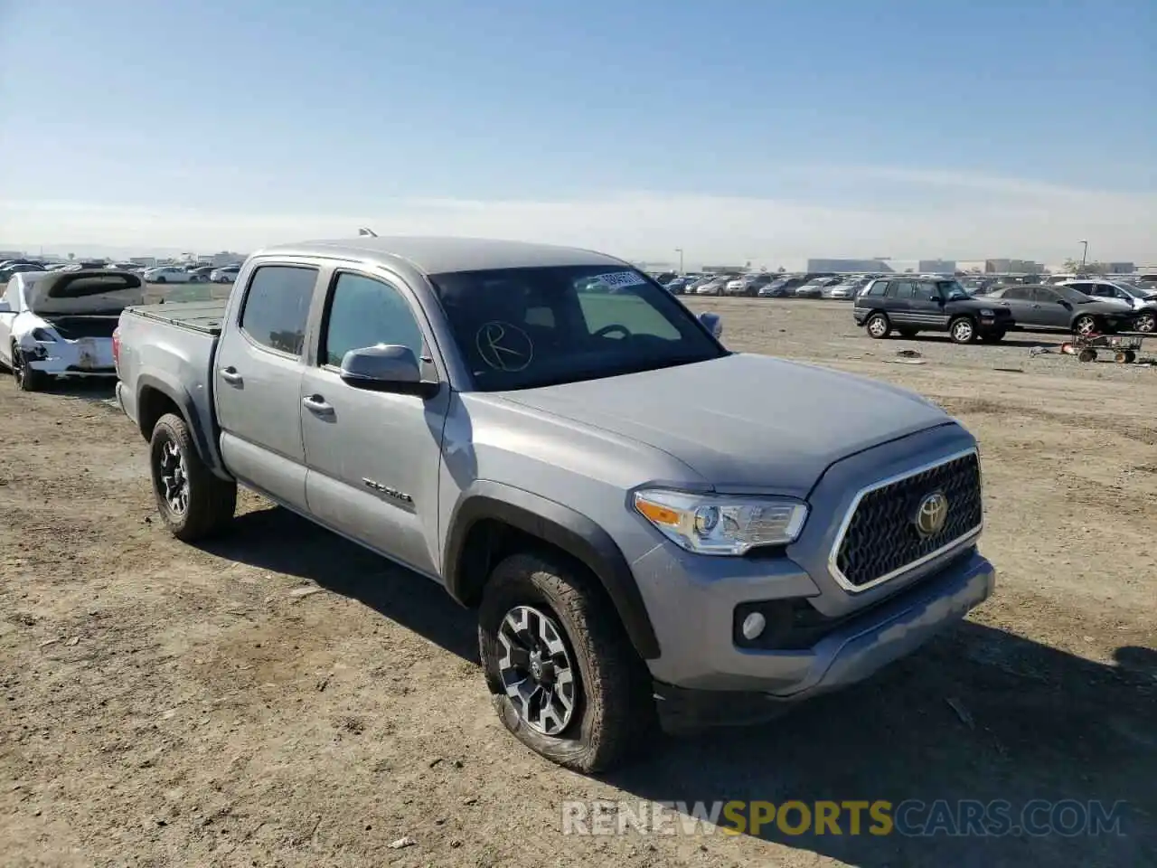 1 Photograph of a damaged car 3TMCZ5AN3KM273394 TOYOTA TACOMA 2019