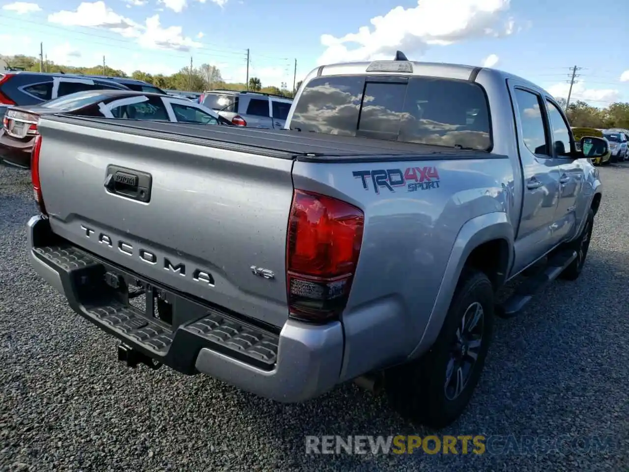 4 Фотография поврежденного автомобиля 3TMCZ5AN3KM275355 TOYOTA TACOMA 2019