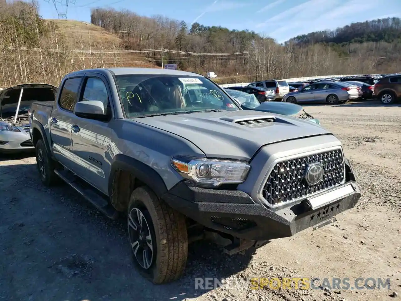 1 Photograph of a damaged car 3TMCZ5AN3KM276215 TOYOTA TACOMA 2019