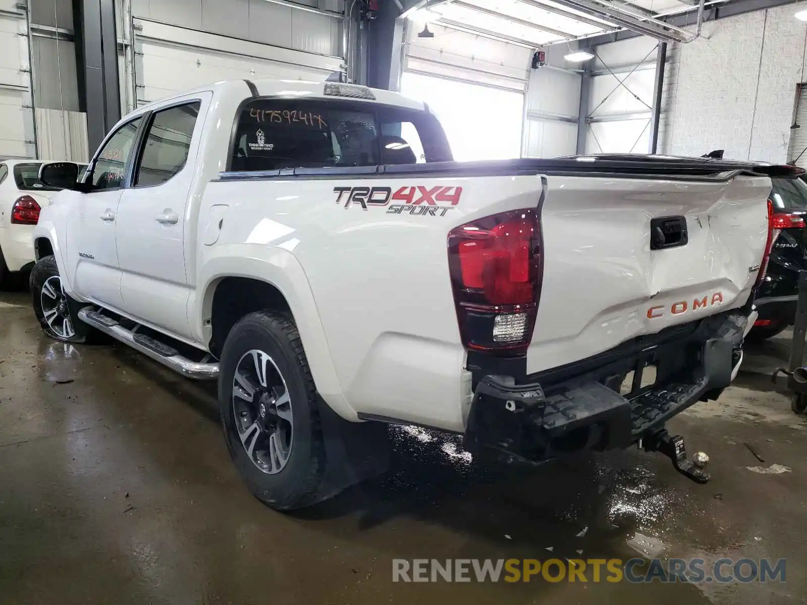 3 Photograph of a damaged car 3TMCZ5AN3KM276991 TOYOTA TACOMA 2019