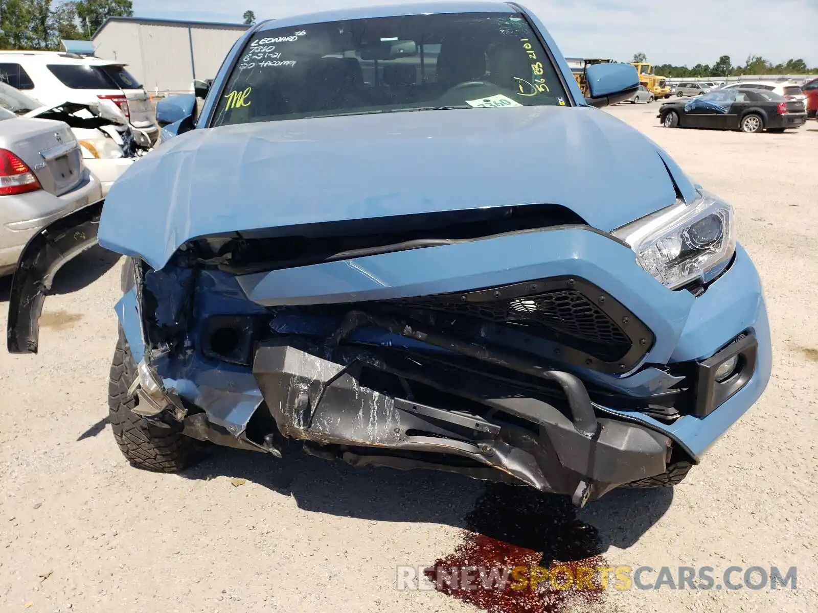 9 Photograph of a damaged car 3TMCZ5AN3KM280684 TOYOTA TACOMA 2019