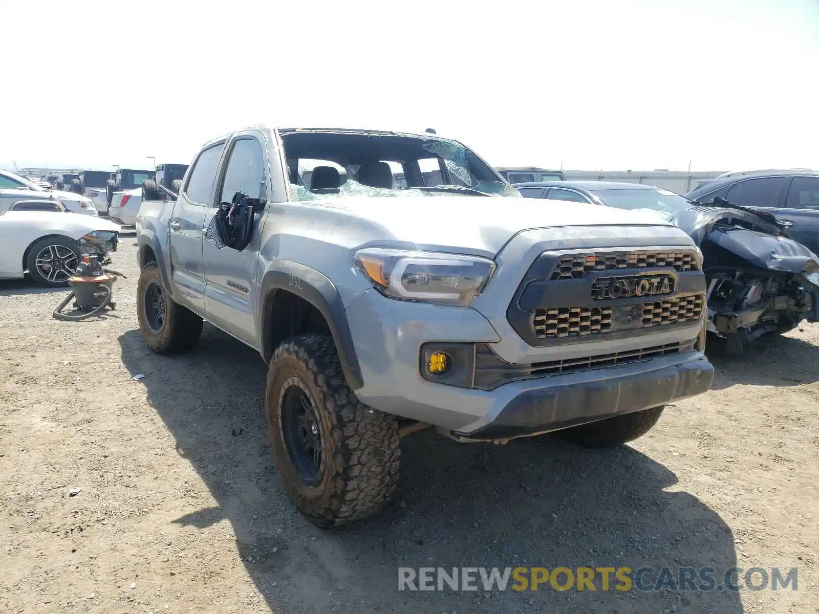 1 Photograph of a damaged car 3TMCZ5AN3KM282239 TOYOTA TACOMA 2019