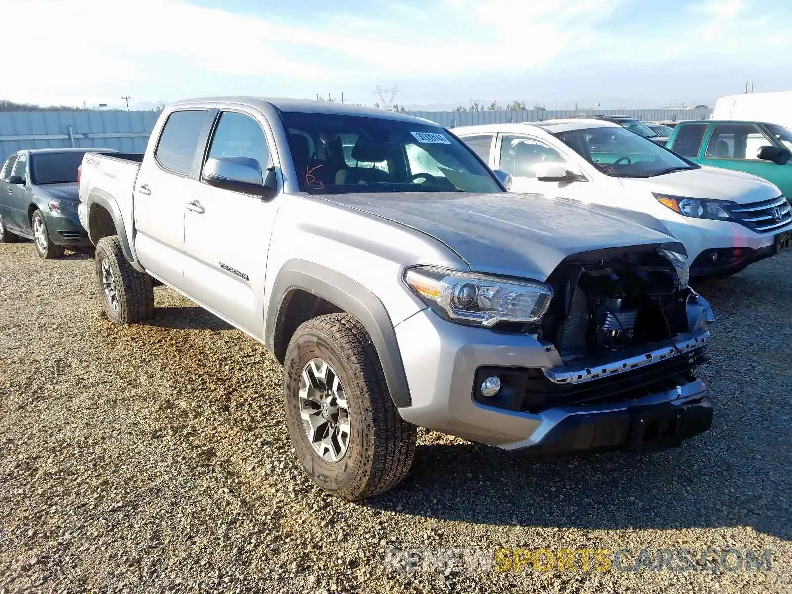 1 Photograph of a damaged car 3TMCZ5AN3KM284718 TOYOTA TACOMA 2019