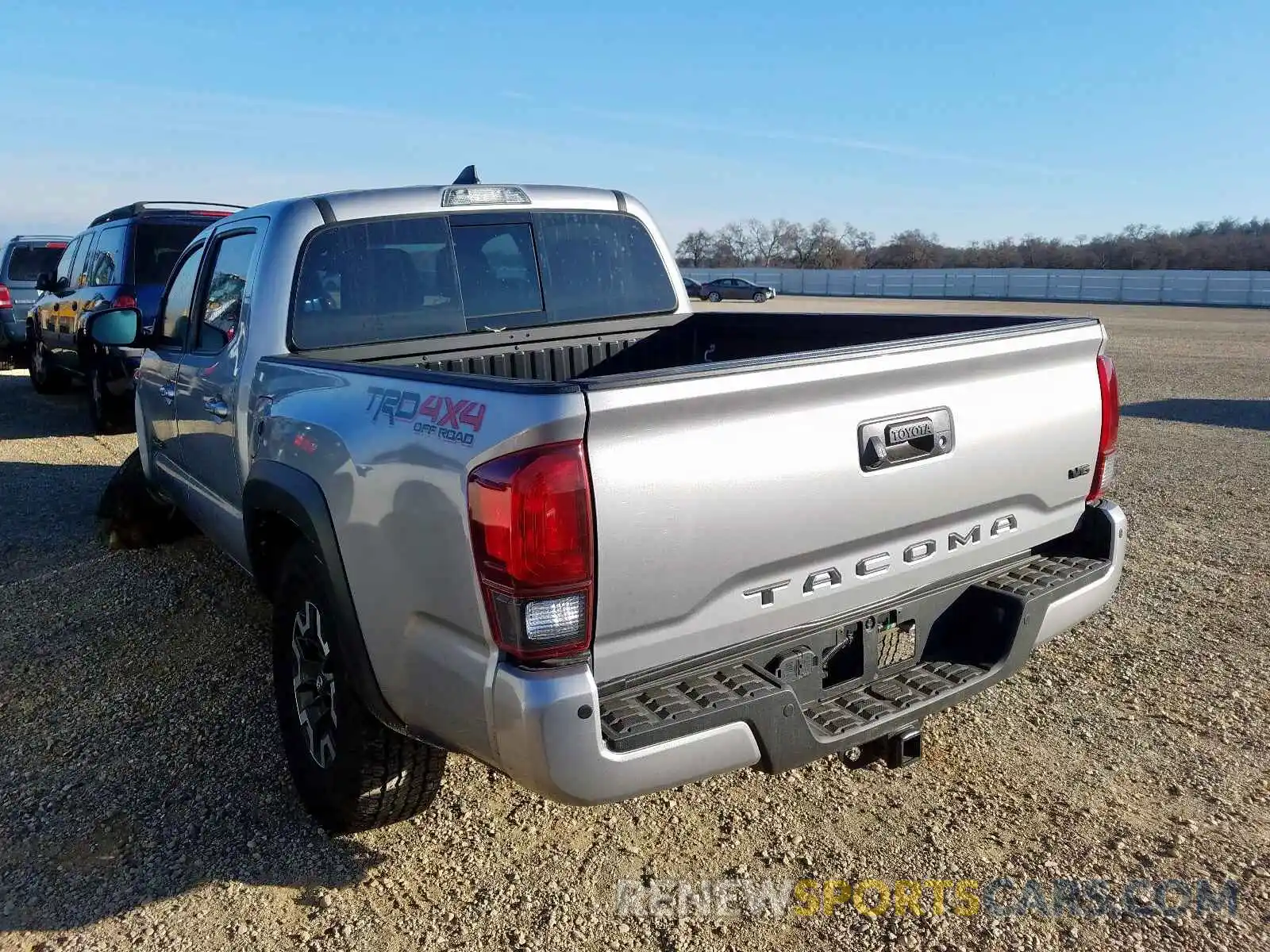 3 Photograph of a damaged car 3TMCZ5AN3KM284718 TOYOTA TACOMA 2019