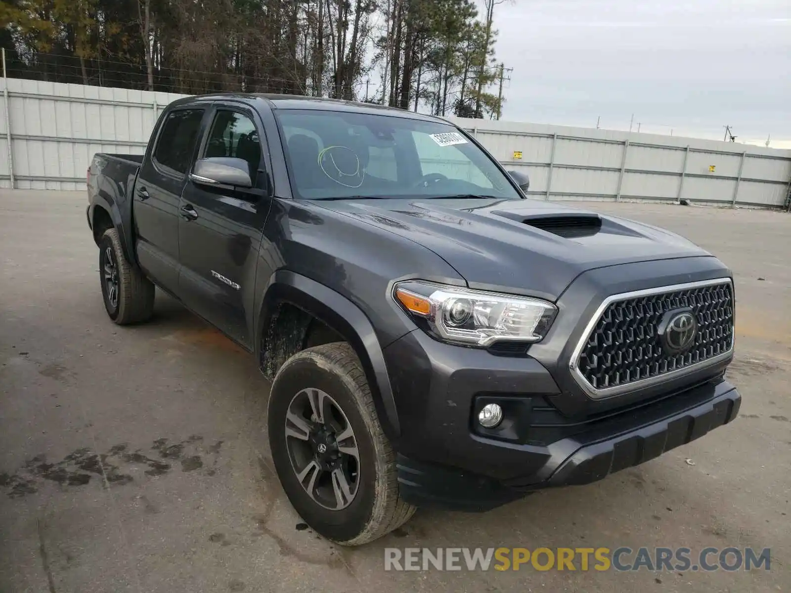 1 Photograph of a damaged car 3TMCZ5AN4KM191724 TOYOTA TACOMA 2019