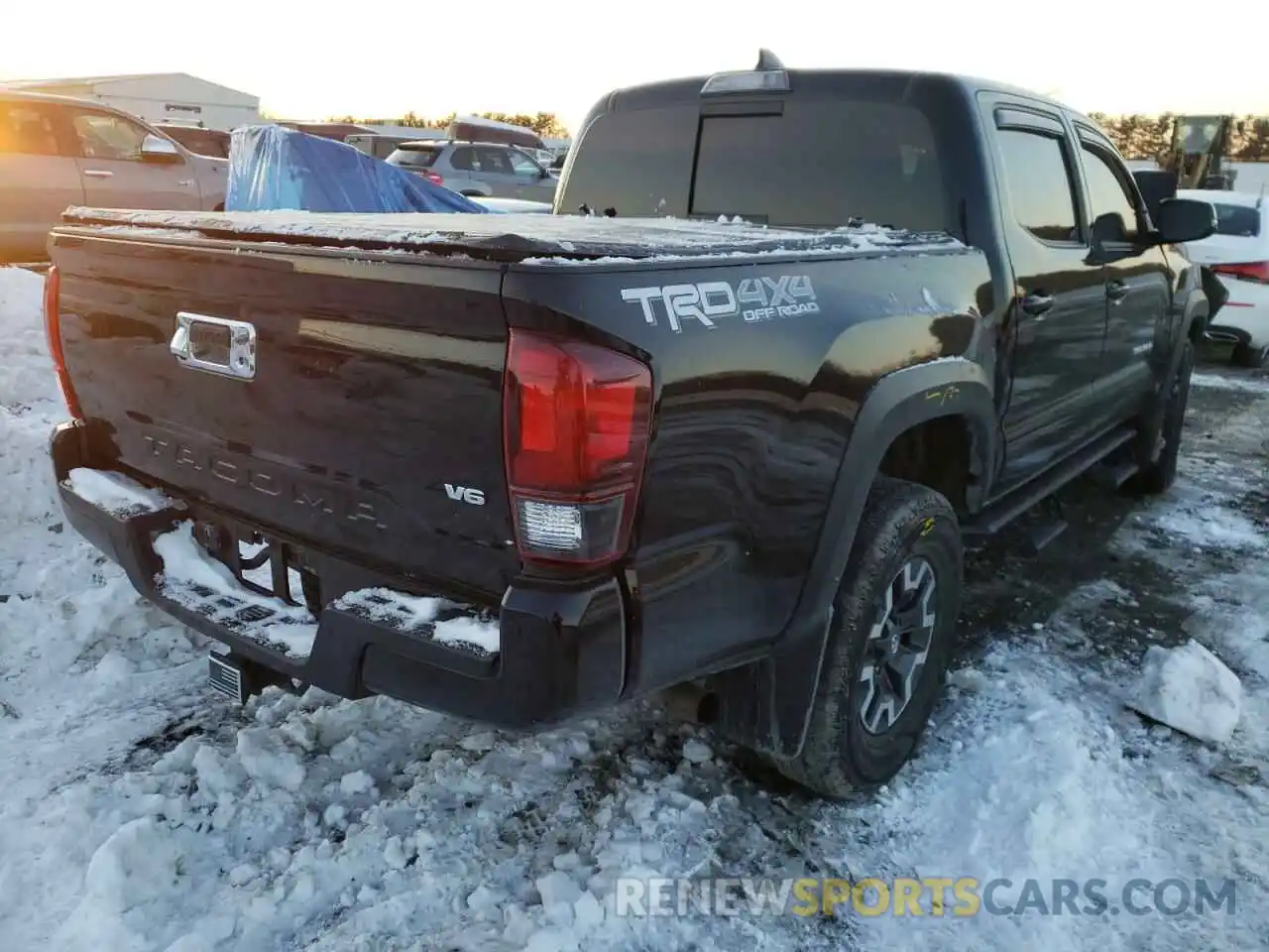 4 Photograph of a damaged car 3TMCZ5AN4KM192047 TOYOTA TACOMA 2019