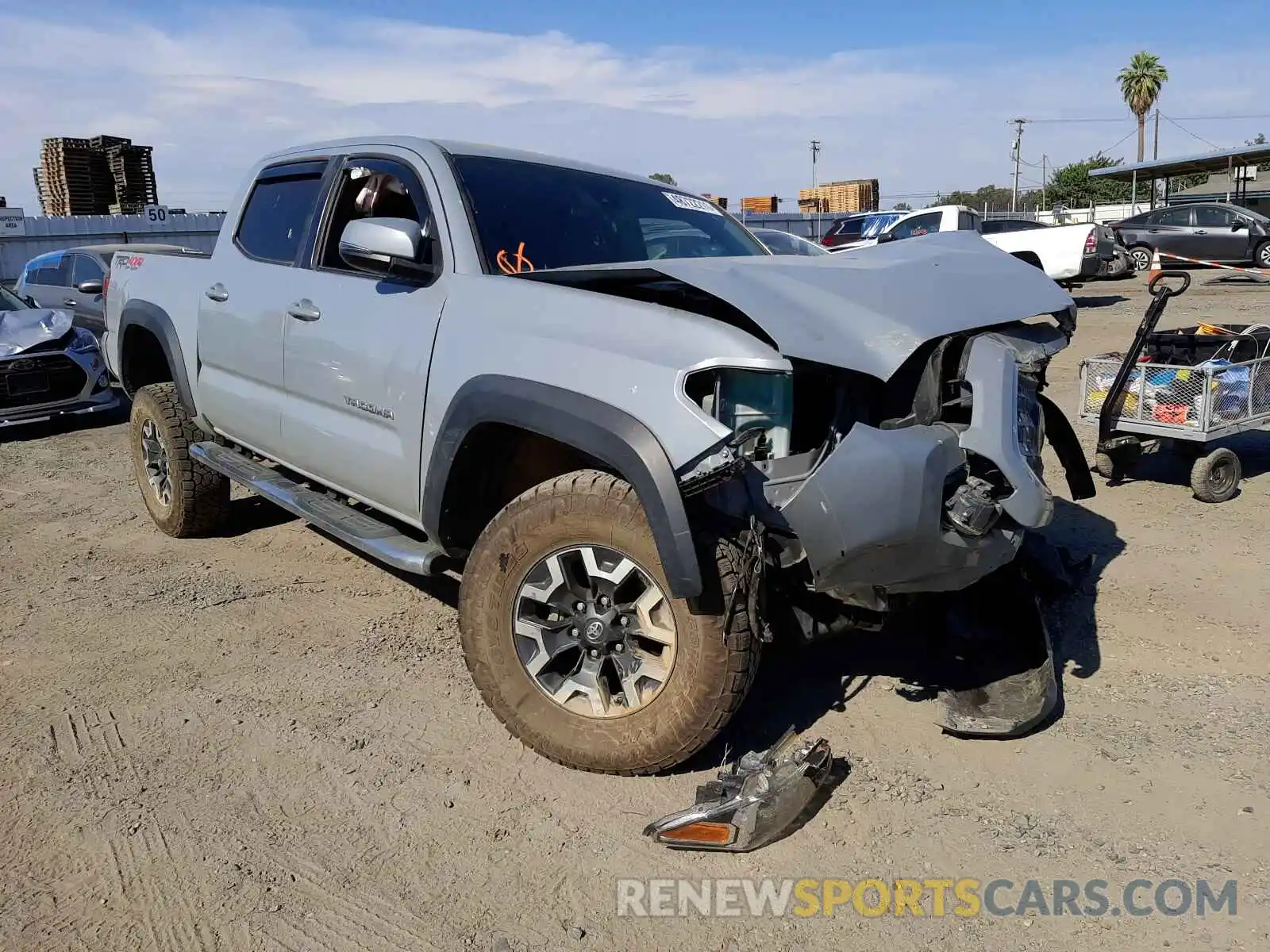 1 Photograph of a damaged car 3TMCZ5AN4KM192100 TOYOTA TACOMA 2019