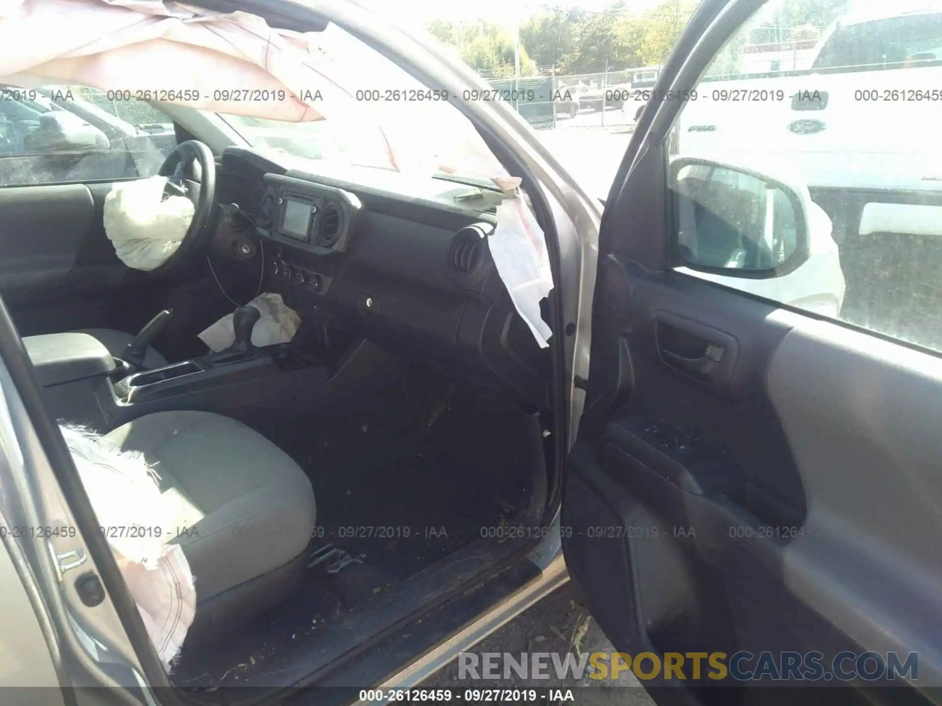 5 Photograph of a damaged car 3TMCZ5AN4KM193425 TOYOTA TACOMA 2019