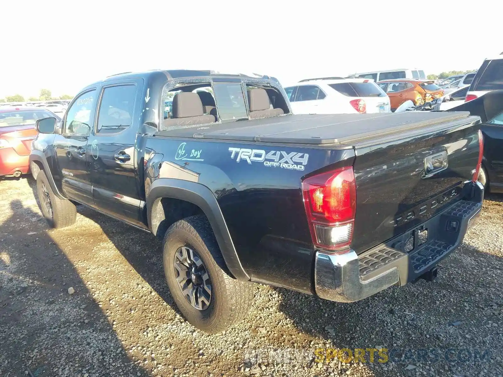 3 Photograph of a damaged car 3TMCZ5AN4KM196275 TOYOTA TACOMA 2019