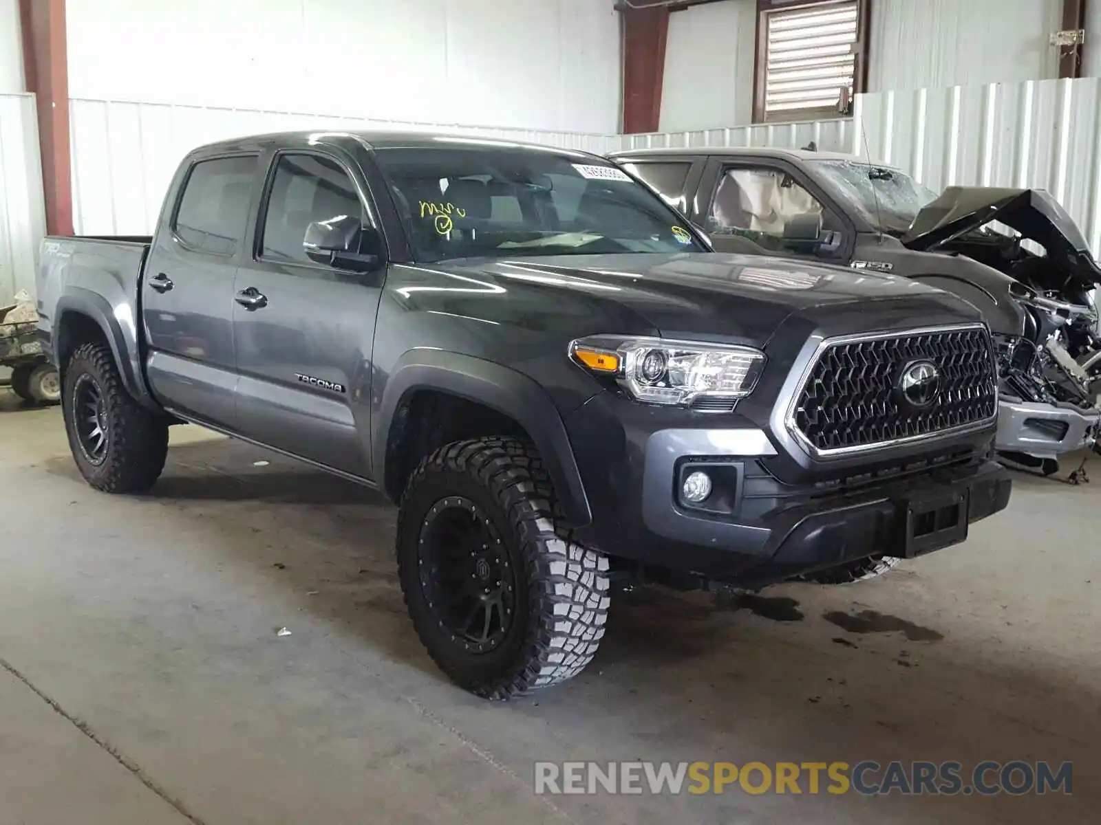 1 Photograph of a damaged car 3TMCZ5AN4KM197359 TOYOTA TACOMA 2019