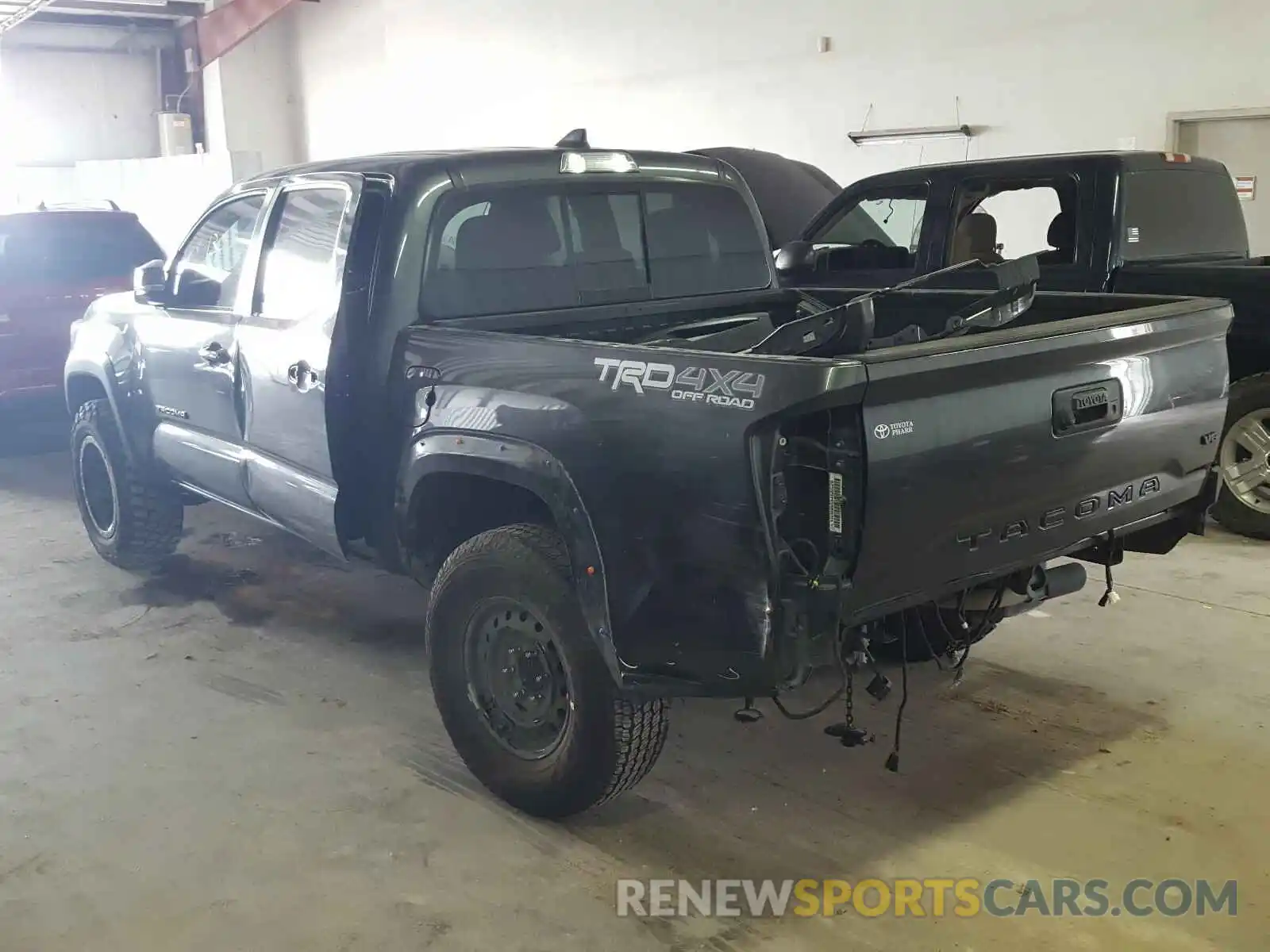 3 Photograph of a damaged car 3TMCZ5AN4KM197359 TOYOTA TACOMA 2019