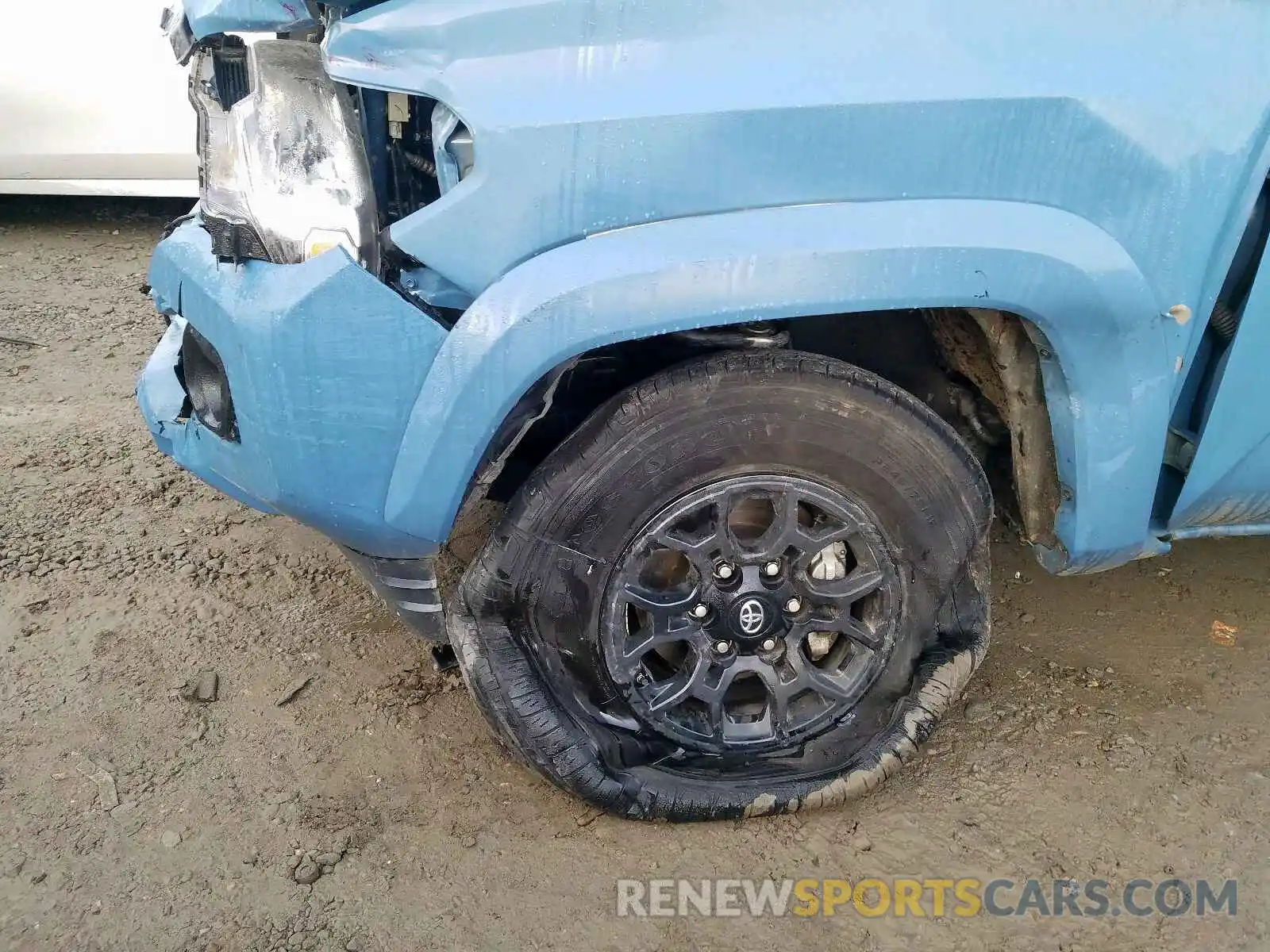 9 Photograph of a damaged car 3TMCZ5AN4KM202267 TOYOTA TACOMA 2019