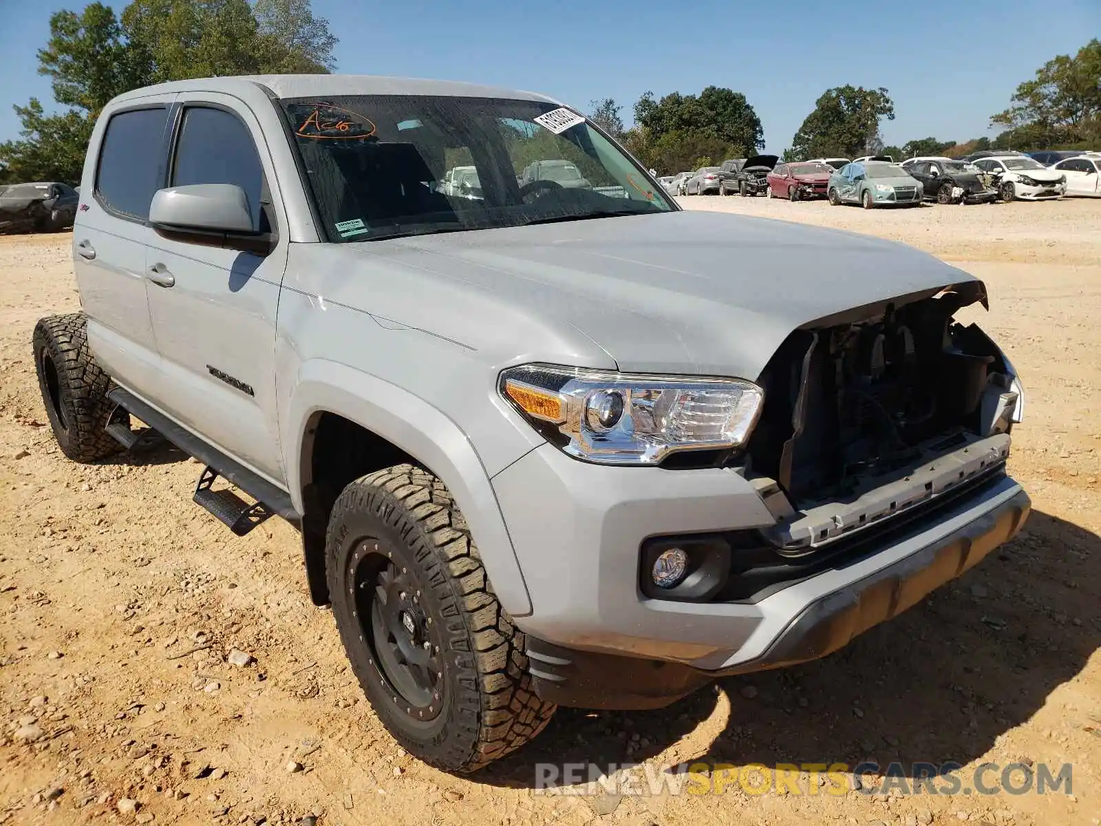 1 Фотография поврежденного автомобиля 3TMCZ5AN4KM202902 TOYOTA TACOMA 2019