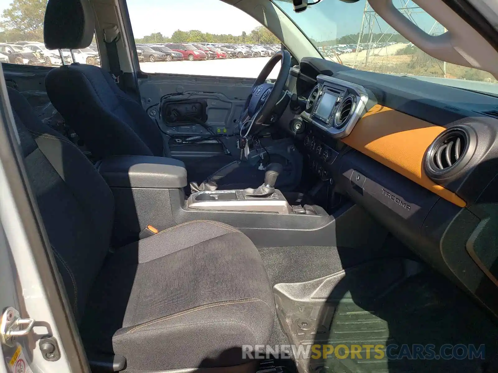 5 Photograph of a damaged car 3TMCZ5AN4KM202902 TOYOTA TACOMA 2019