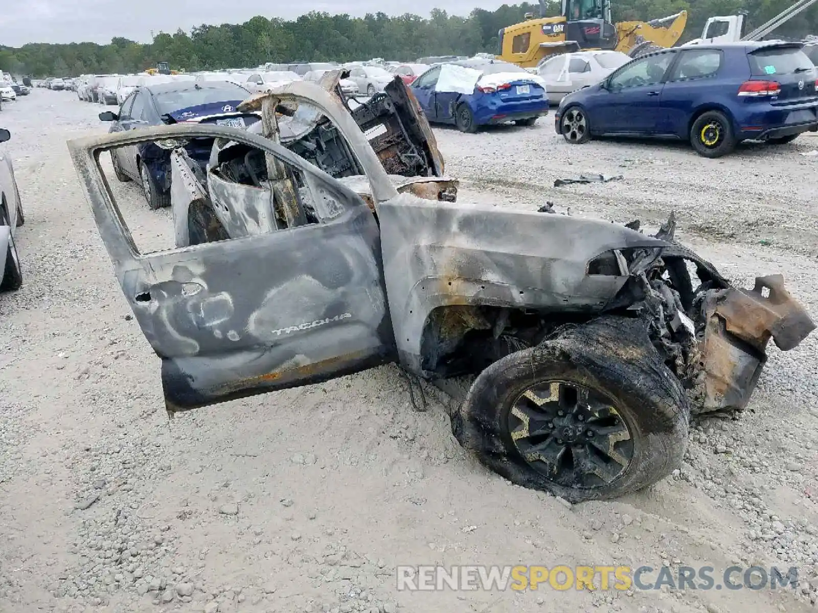 1 Photograph of a damaged car 3TMCZ5AN4KM202995 TOYOTA TACOMA 2019